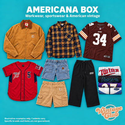 Box Americana — esempio di mix: giacca workwear, camicia di flanella, maglie sportive, jeans, shorts da lavoro e pantaloni (marchi e capi non garantiti)